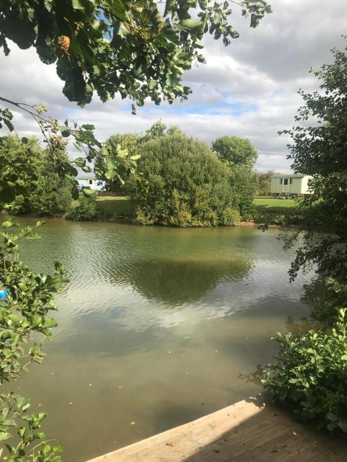 Elton Barn Fishery & Retreat Nottingham Eksteriør bilde